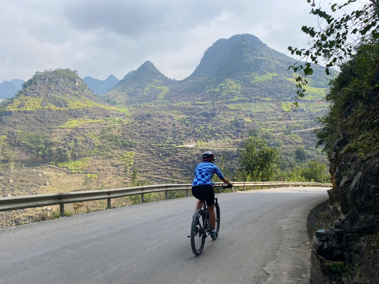 Vélo dans les montagnes du Vietnam : L’aventure ultime au cœur des sommets du Tonkin